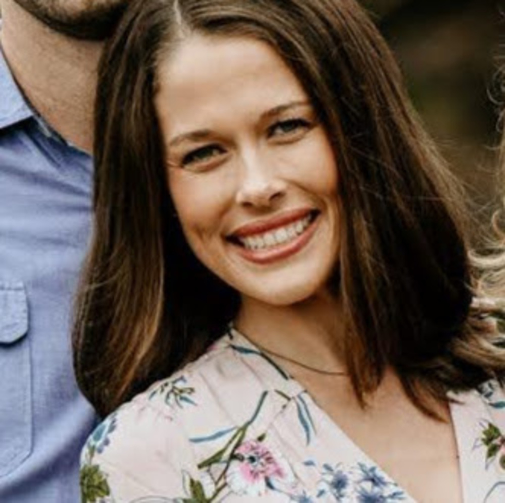 Meet your Posher, Hayley